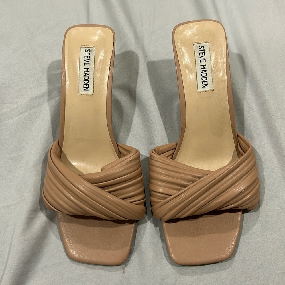Steve Madden Kitten heels
